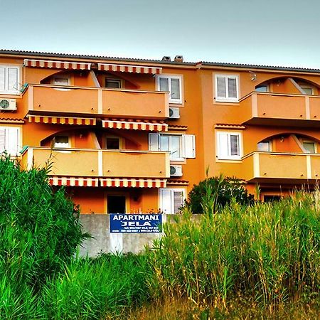 Apartmani Zeljko 메타이나 외부 사진